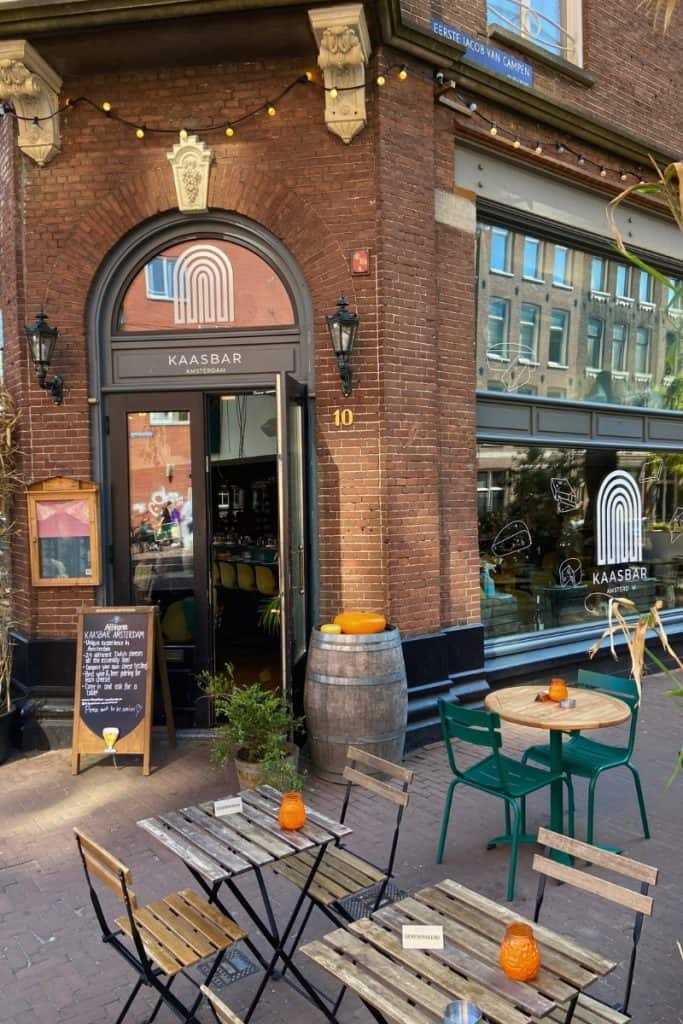 Gemütliche Restaurants im Viertel „De Pijp".